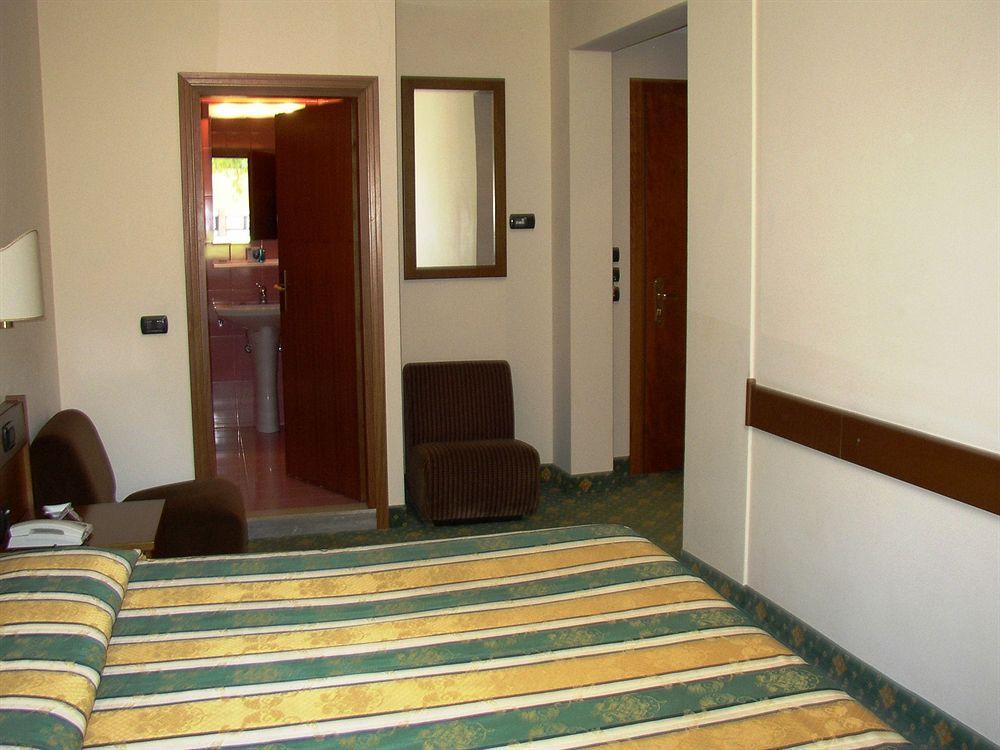 Hotel Eden Levico Terme Esterno foto