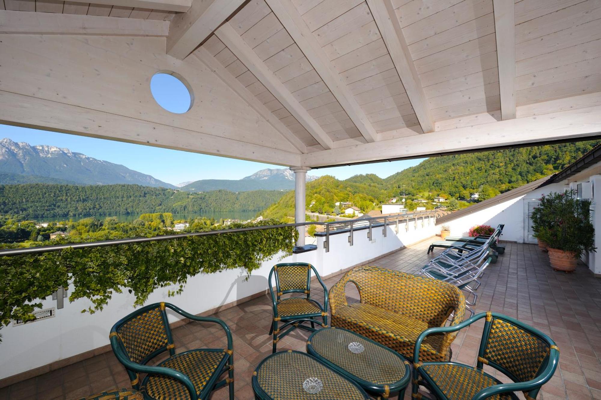Hotel Eden Levico Terme Esterno foto